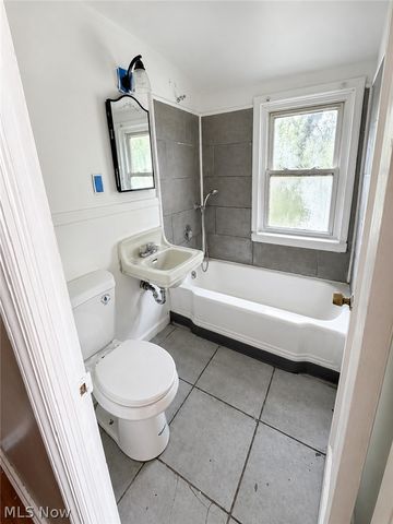 25161 Euclid Avenue, Euclid, OH 44117