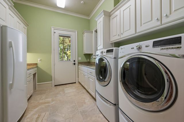 5581 Nancy Circle, Chandler, TX 75758