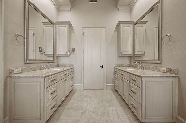 5581 Nancy Circle, Chandler, TX 75758