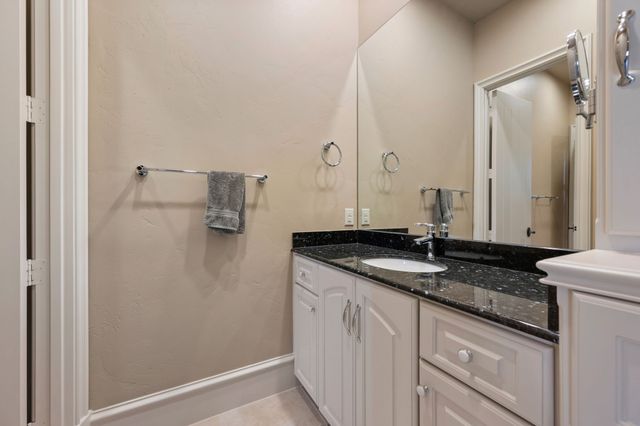 5581 Nancy Circle, Chandler, TX 75758