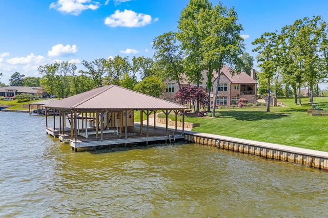 5581 Nancy Circle, Chandler, TX 75758