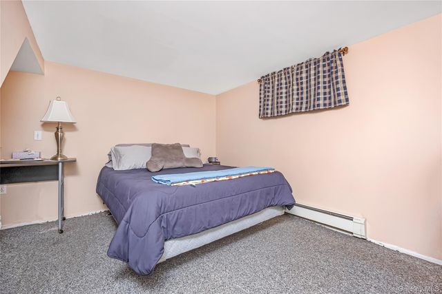 219 Oakview Avenue, Oceanside, NY 11572