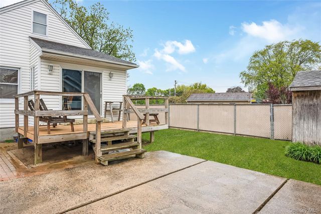219 Oakview Avenue, Oceanside, NY 11572
