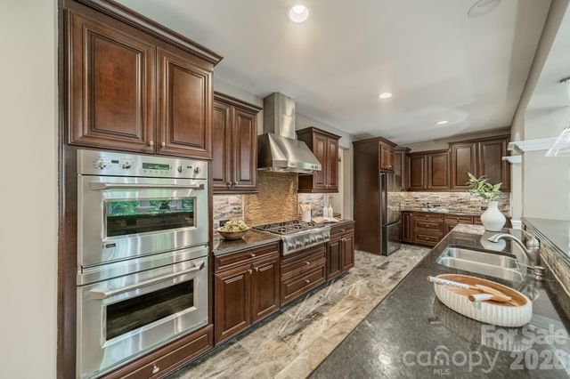 302 Tallow Tree Court, Waxhaw, NC 28173