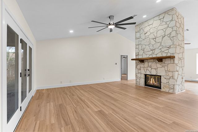 16923 Hidden Timber Wood, San Antonio, TX 78248