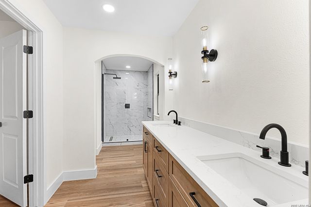 16923 Hidden Timber Wood, San Antonio, TX 78248