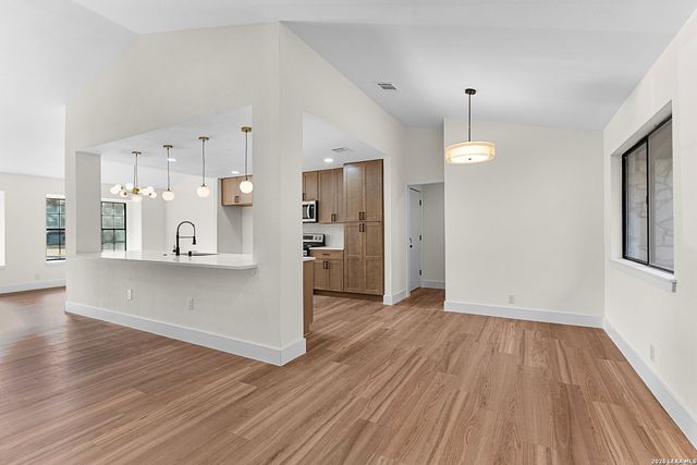 16923 Hidden Timber Wood, San Antonio, TX 78248