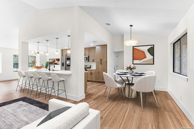 16923 Hidden Timber Wood, San Antonio, TX 78248