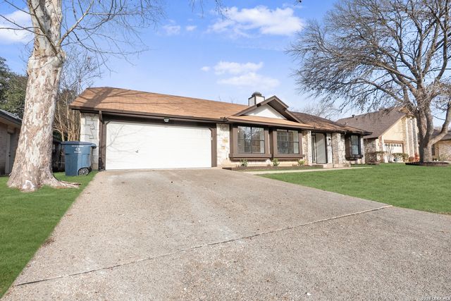 16923 Hidden Timber Wood, San Antonio, TX 78248