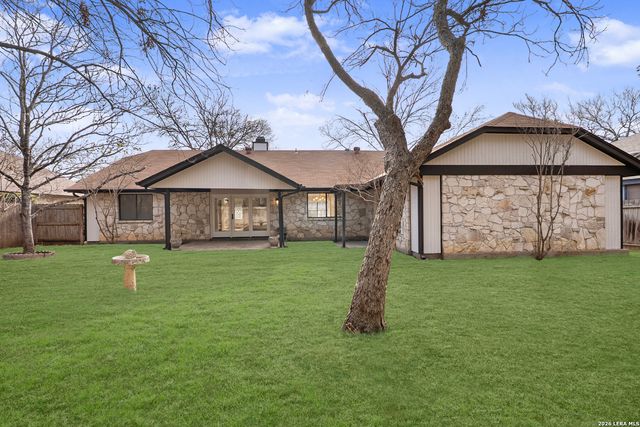 16923 Hidden Timber Wood, San Antonio, TX 78248