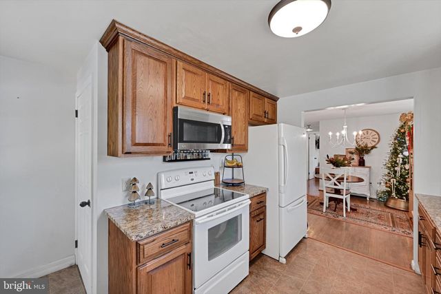 2800 HIALEAH CT, York, PA 17408