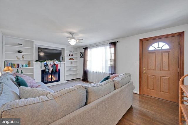 2800 HIALEAH CT, York, PA 17408