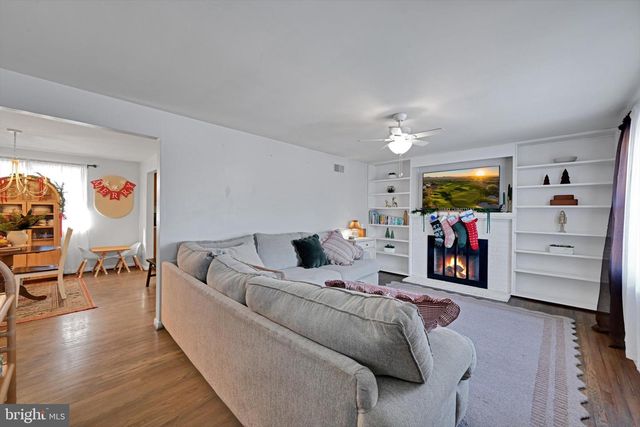 2800 HIALEAH CT, York, PA 17408