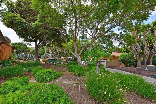 3621 Vista Campana S 11, Oceanside, CA 92057