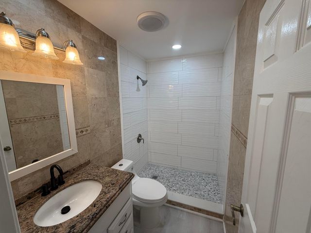 5150 E Club Circle 202, Boca Raton, FL 33487