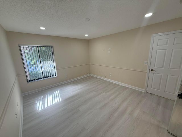 5150 E Club Circle 202, Boca Raton, FL 33487