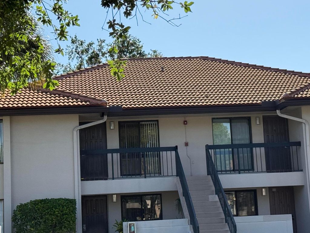 5150 E Club Circle 202, Boca Raton, FL 33487