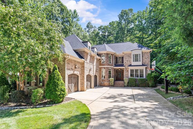 3030 Ashford Glen Drive, Matthews, NC 28104
