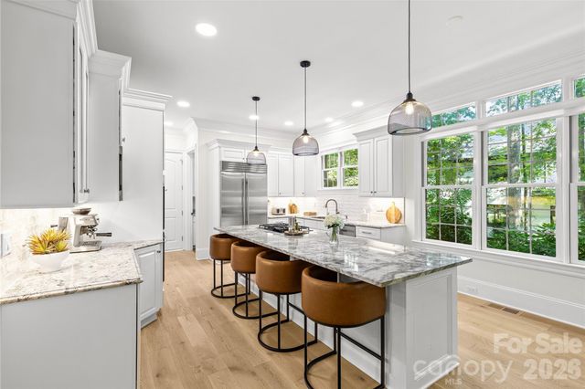 3030 Ashford Glen Drive, Matthews, NC 28104