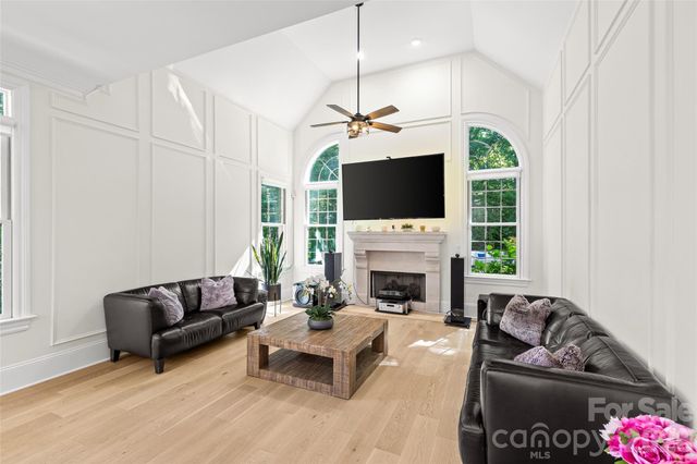 3030 Ashford Glen Drive, Matthews, NC 28104