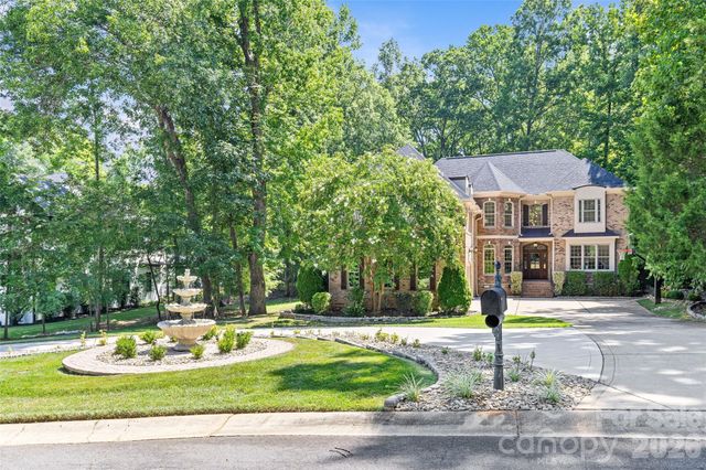 3030 Ashford Glen Drive, Matthews, NC 28104