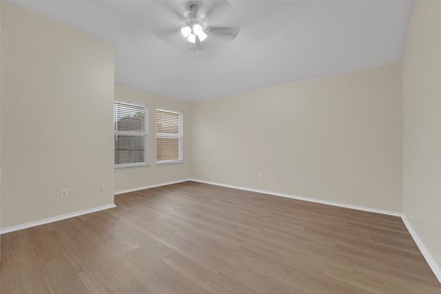 321 Dakota Drive, Arlington, TX 76002