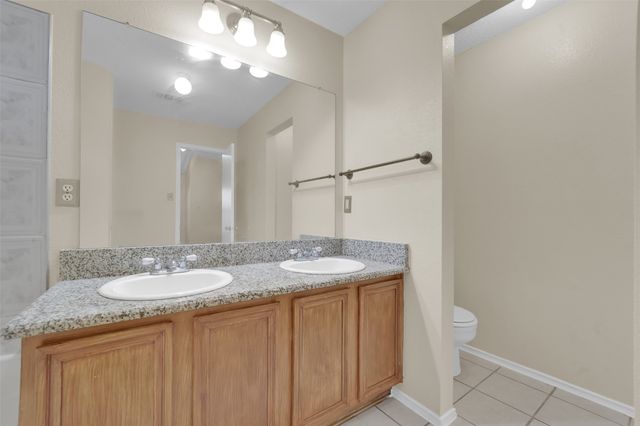 321 Dakota Drive, Arlington, TX 76002