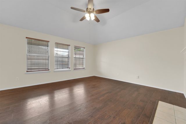 321 Dakota Drive, Arlington, TX 76002
