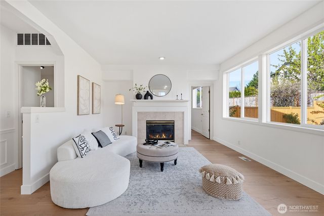 536 237th Ave SE SE, Sammamish, WA 98074