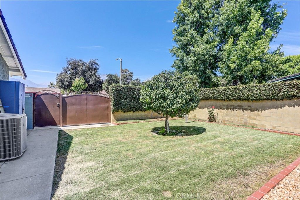 Image 13 of property listing at 1432 N Erin Avenue, Upland, CA 91786