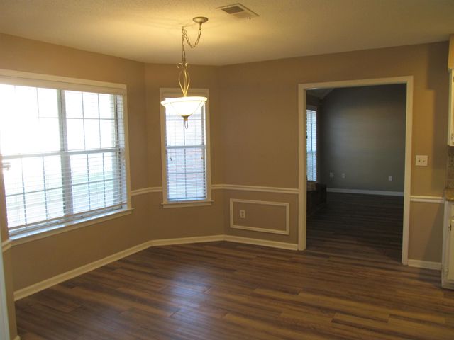 3371 SUMMERDALE DR, Bartlett, TN 38133