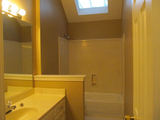 3371 SUMMERDALE DR, Bartlett, TN 38133