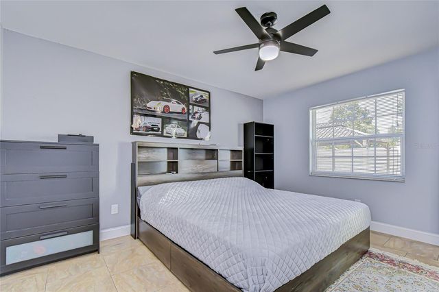 5127 LINKWOOD AVENUE, Tampa, FL 33625