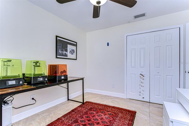 5127 LINKWOOD AVENUE, Tampa, FL 33625