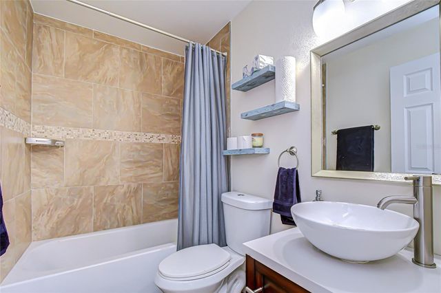 5127 LINKWOOD AVENUE, Tampa, FL 33625