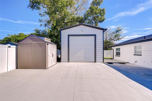 5127 LINKWOOD AVENUE, Tampa, FL 33625