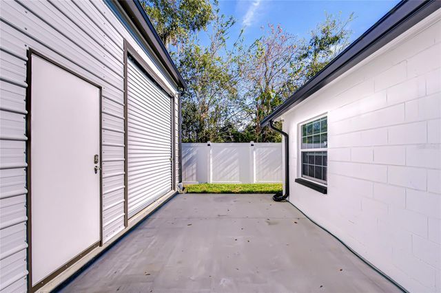 5127 LINKWOOD AVENUE, Tampa, FL 33625