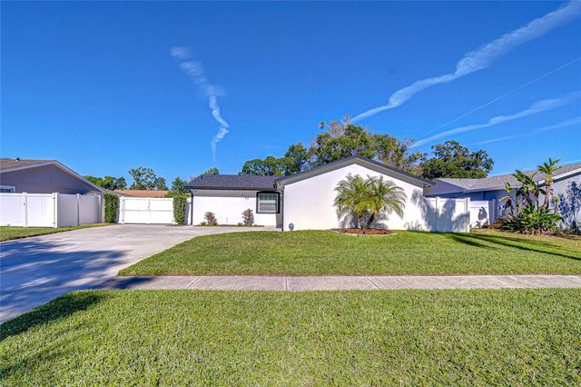 5127 LINKWOOD AVENUE, Tampa, FL 33625