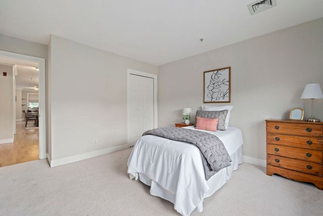 4 Forge Pond C, Canton, MA 02021