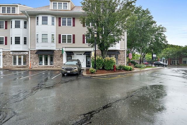 4 Forge Pond C, Canton, MA 02021