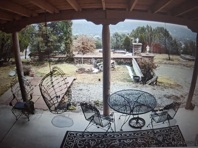 76 Canoncito Road, Cedar Crest, NM 87008