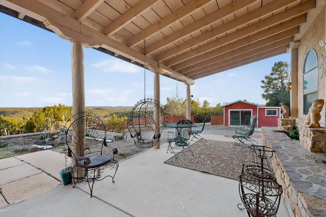 76 Canoncito Road, Cedar Crest, NM 87008