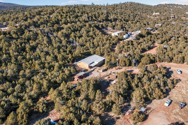 76 Canoncito Road, Cedar Crest, NM 87008