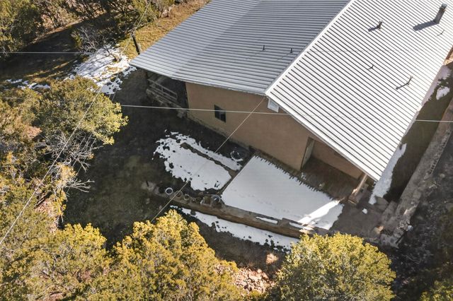 76 Canoncito Road, Cedar Crest, NM 87008