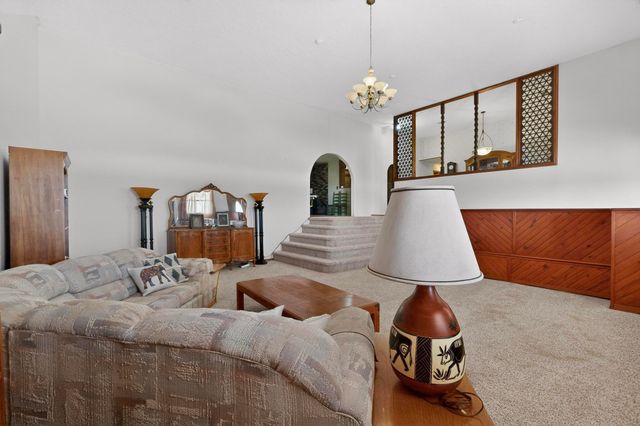 76 Canoncito Road, Cedar Crest, NM 87008