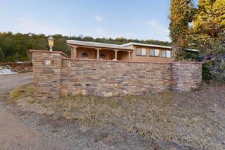 76 Canoncito Road, Cedar Crest, NM 87008