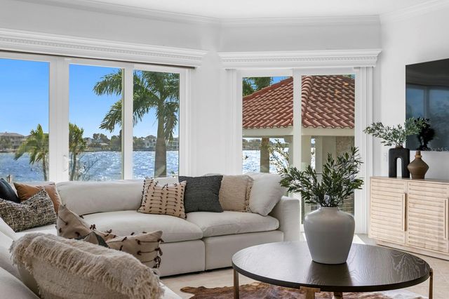 1315 JUMANA LOOP, Apollo Beach, FL 33572