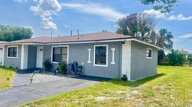 113 Hilton Drive, Fort Pierce, FL 34946