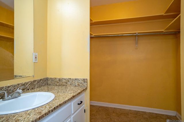4630 Southpark Dr, Baton Rouge, LA 70816