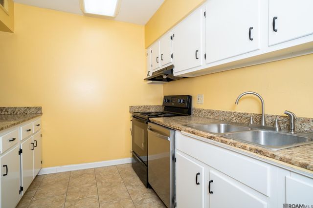 4630 Southpark Dr, Baton Rouge, LA 70816